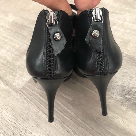 Stuart Weitzman Open Toe Pumps Size 7 - Picture 5 of 8